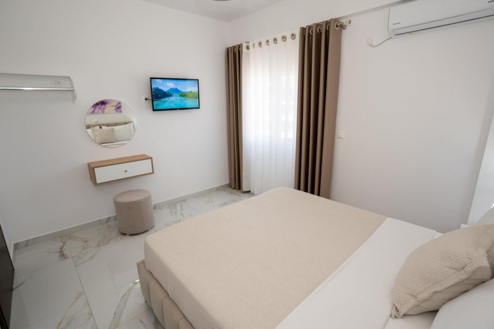 Kalasa Hotel Sarandë Eksteriør bilde